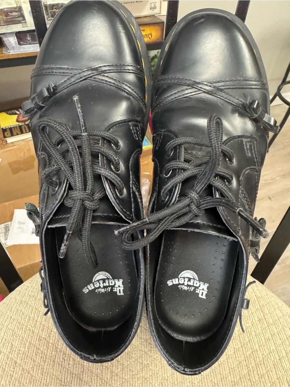 Dr. Martens Lace-Up Shoes Low-Top, Size: 8 (Women) leather